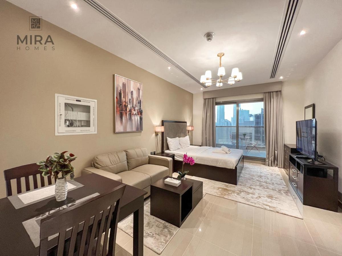 Mira Holiday Homes - Lovely Studio With Burj Khalifa View Dubaï Extérieur photo